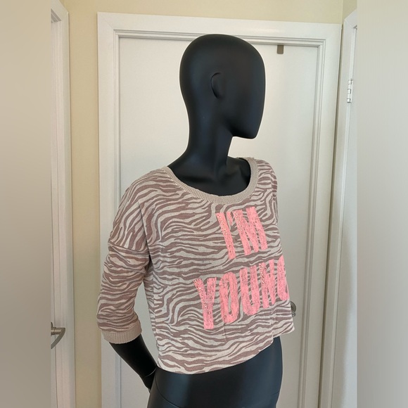 Tiger-Print Sweater - Picture 4 of 6